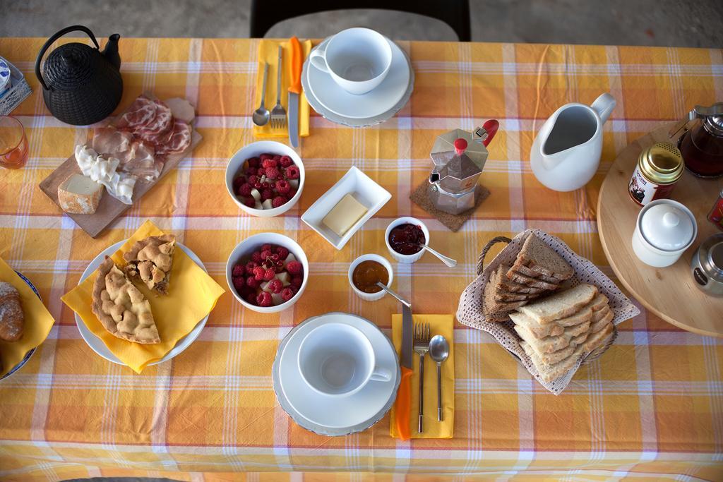 B&B Cascina Moncrava Івреа Екстер'єр фото